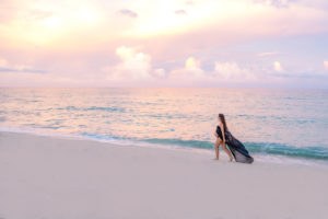 maternity beach photographer cayman islands