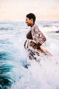 beach maternity photographer cayman islands